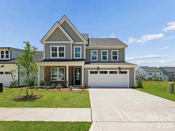 4122 Pinekirk Dr, Charlotte, NC 28269