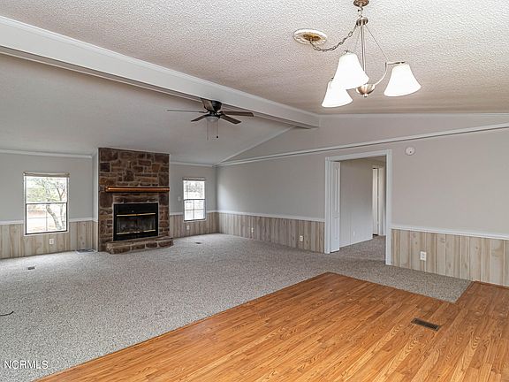5th image of 5569 Michaels Drive