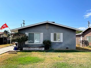 1780 E Terrace Dr, Dinuba, CA 93618