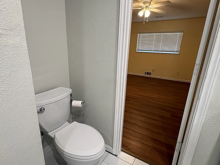 615 Oak Forest Dr — Photo 26