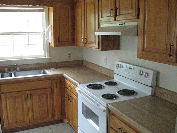 4th image of 1403 W Poplar St