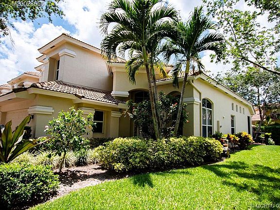 3rd image of 711 Cable Beach Ln