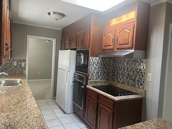 3rd image of 103 Martindale Rd