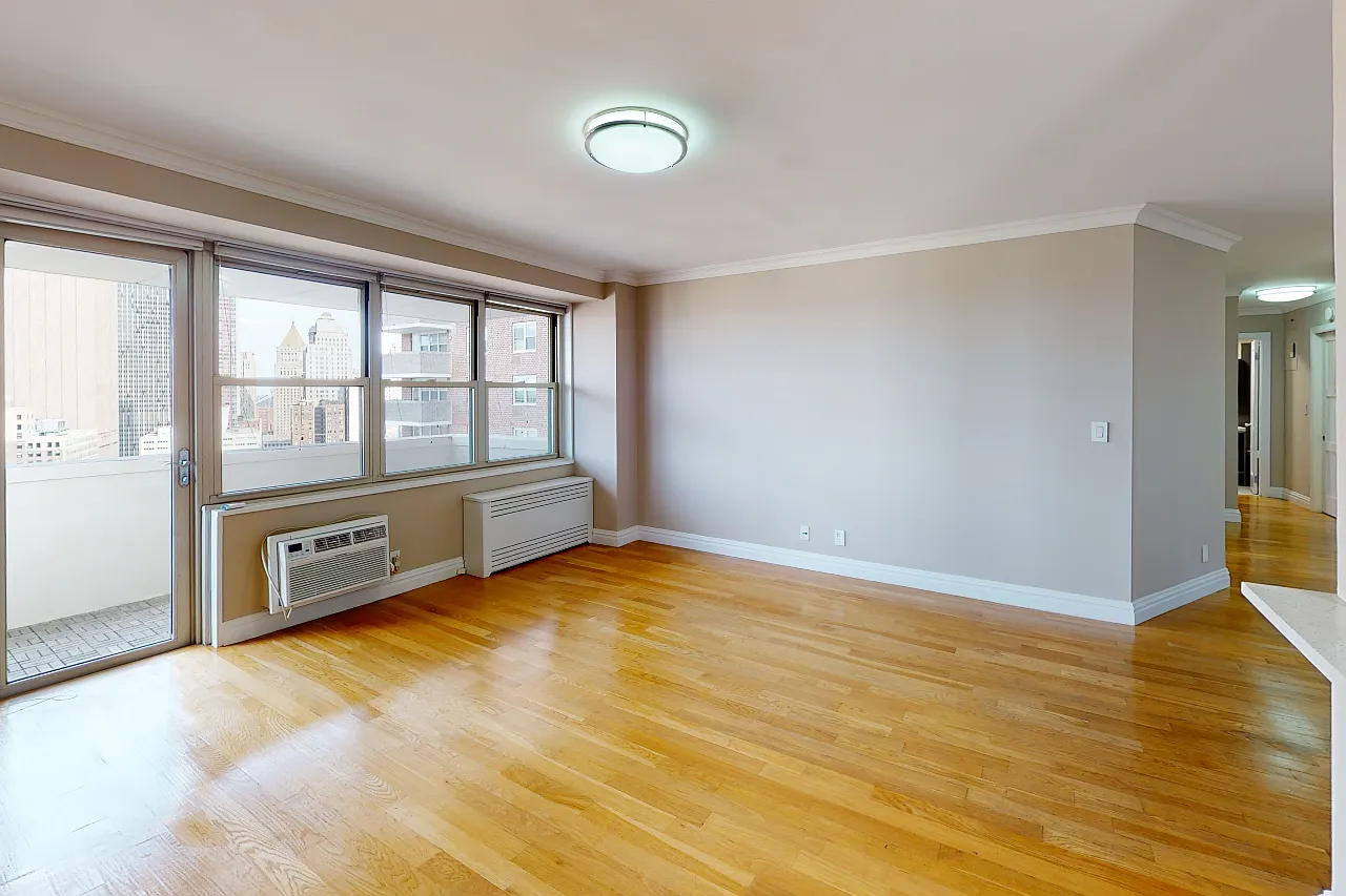 310 Greenwich Street — Photo 2