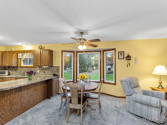 3rd image of 11266 Whispering Creek Dr