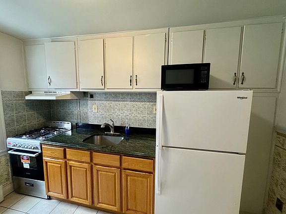 2nd image of 22-30 26th St #2R