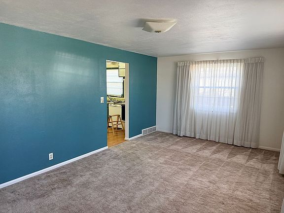 2nd image of 606 S 10th St