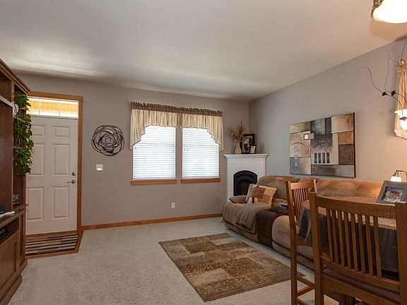 5th image of 19578 Jensen Way NE