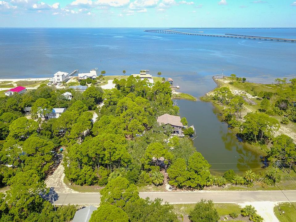 1st image of 401 W Bay Shore Dr