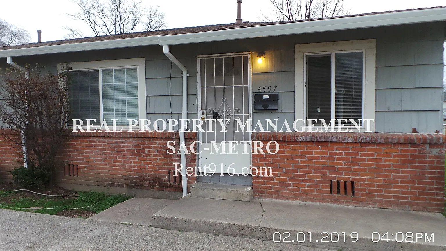 4557 10th Ave photo 1