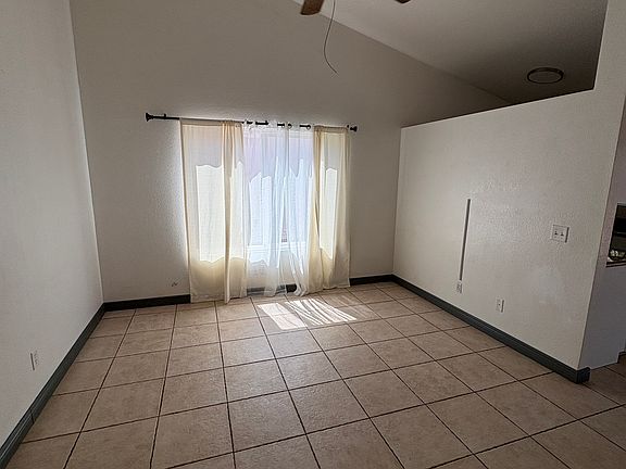 4th image of 1654 W Twin Ridge Rd