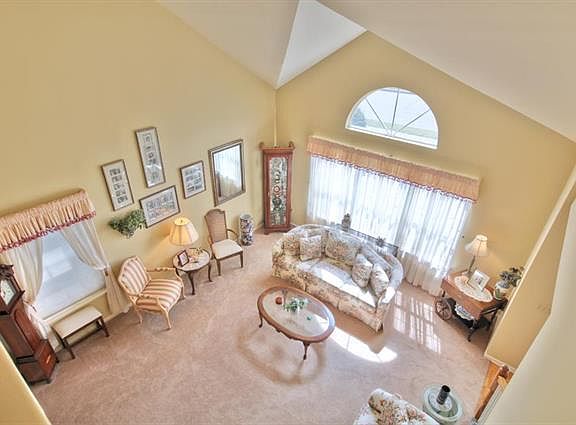 5th image of 2884 Hodle Ave