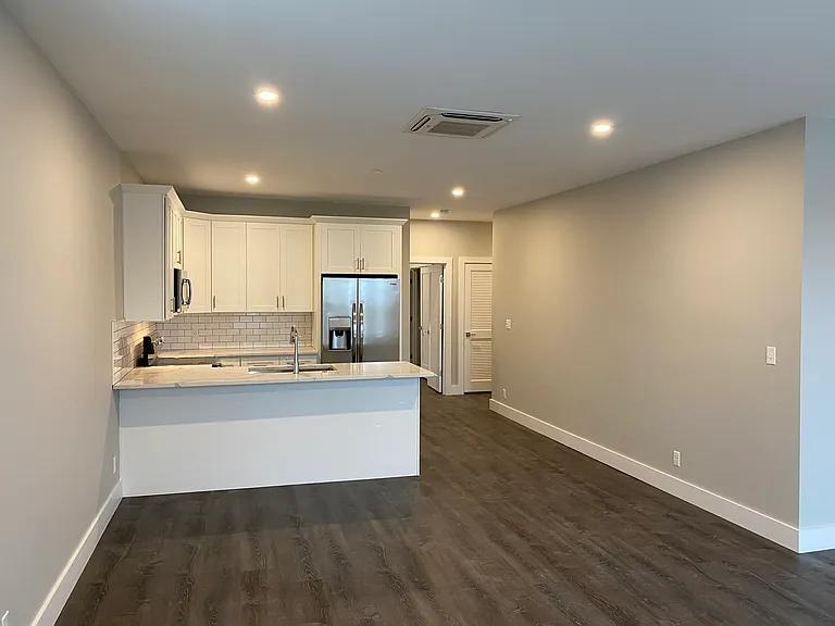 24 Norwood St #2 — Photo 2
