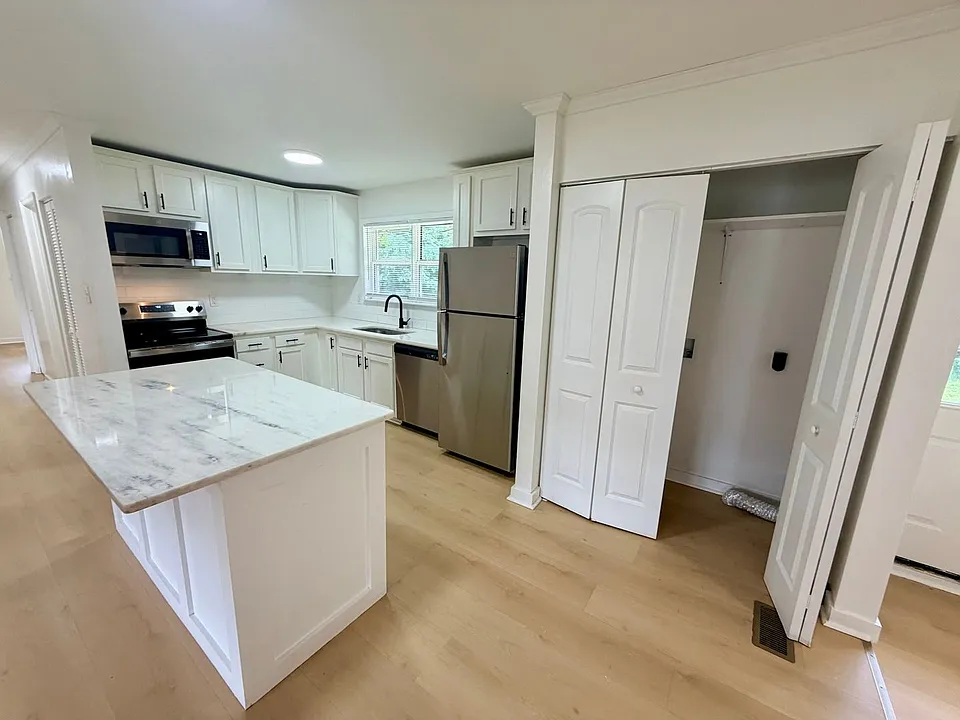 505 Anniston Dr