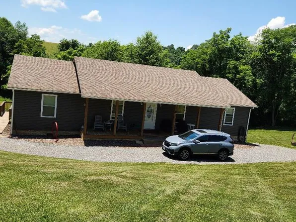 98 Circle Ave, Lebanon, VA 24266