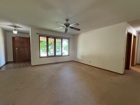 2nd image of 1228 Martin Ave
