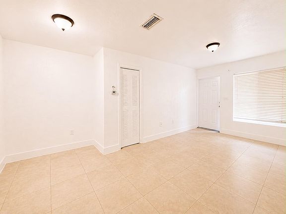 3rd image of 990 NW 1st Street #1