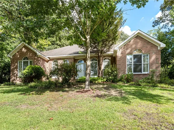 939 Parkhill Dr, Tuscaloosa, AL 35404