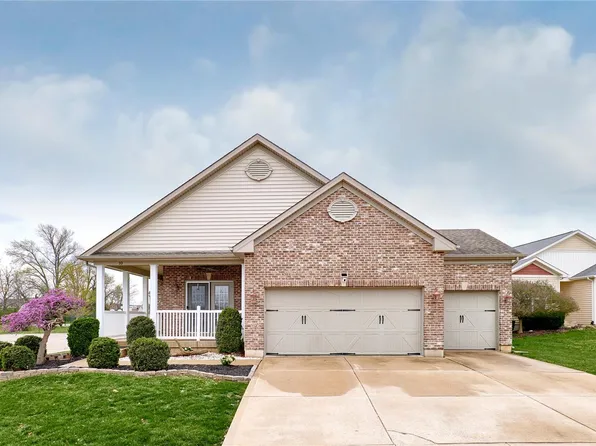 10 Country Trail Ct, Lake Saint Louis, MO 63367