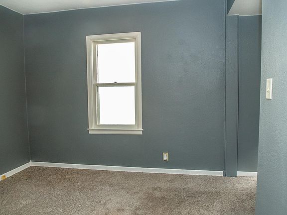 3rd image of 204 Randall Ave