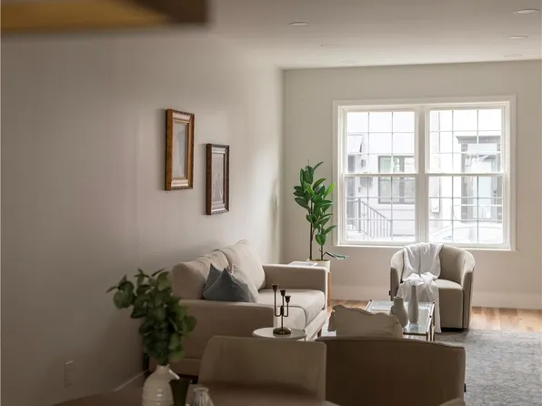 5412 Carnegie St, Pittsburgh, PA 15201