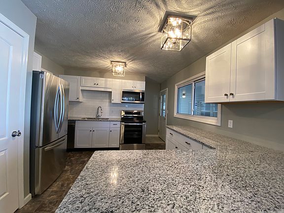 2nd image of 1108 Crest Hill Dr
