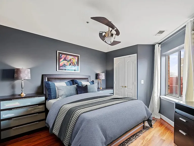 1050 N Stuart St #411 — Photo 9