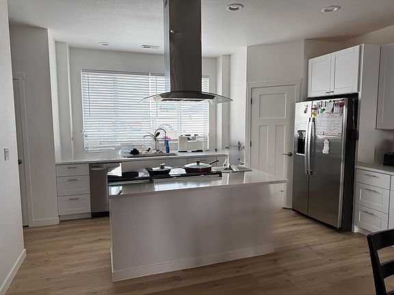 2nd image of 125 Claret Dr