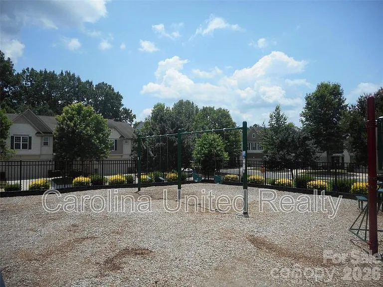 5860 Glassport Ln #504 — Photo 31