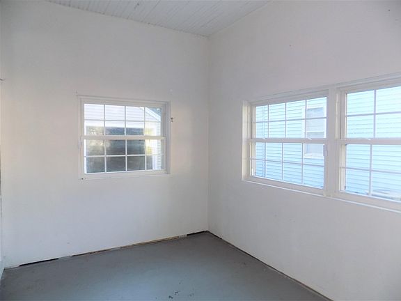 4th image of 5409 Hollis Ave