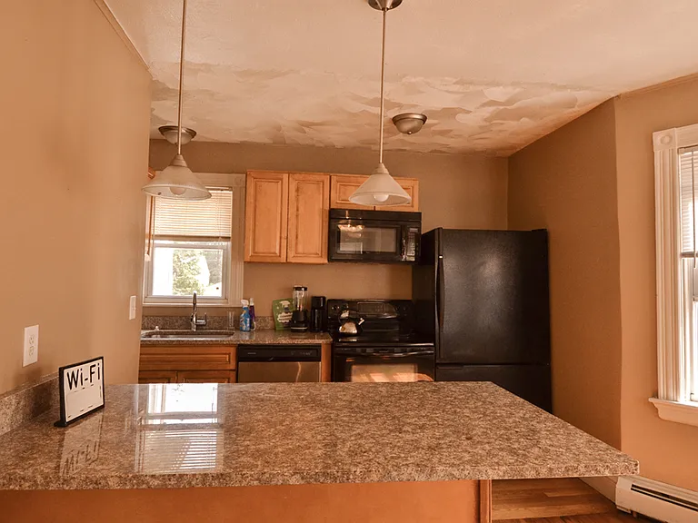 148 Ohio Ave #4 — Photo 6