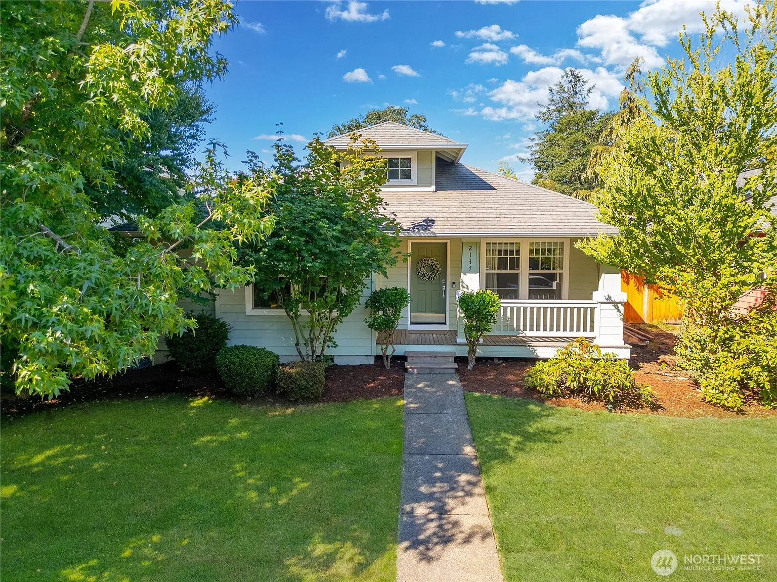 2137 Palisade Boulevard photo 1