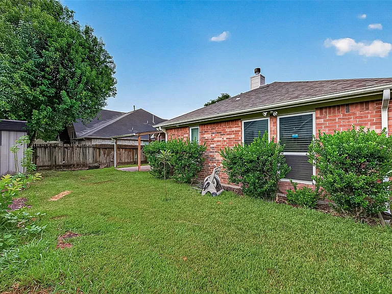 9323 Eaglewood Shadow Ct — Photo 21