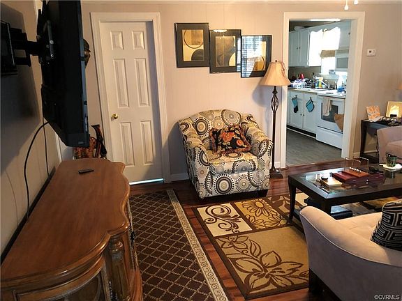 4th image of 3008 Krouse St