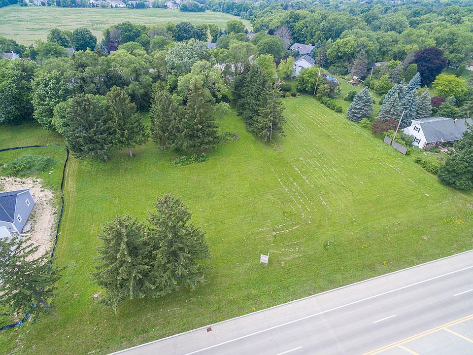 2nd image of 8007 S 76th St