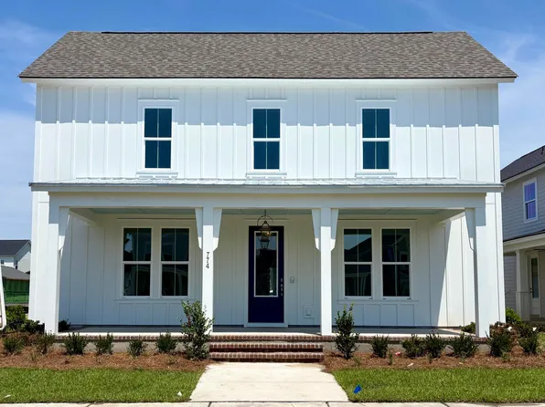 774 Blueway Ave, Summerville, SC 29486