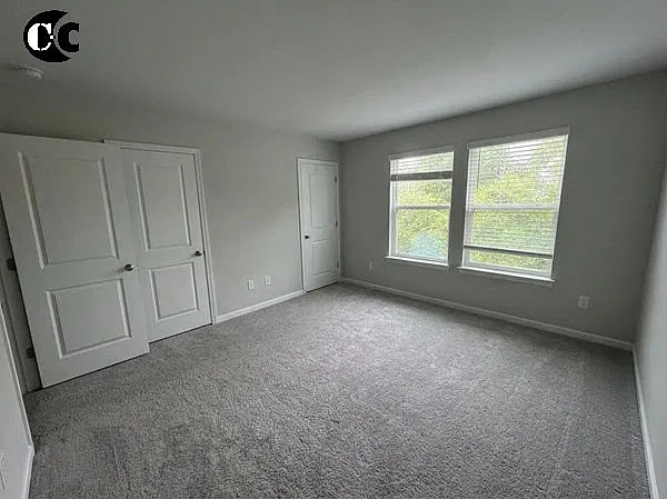 Bloomingdale Townhouse — Photo 4