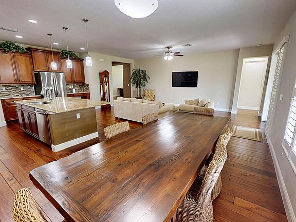 5th image of 10178 SW FERNWOOD Avenue