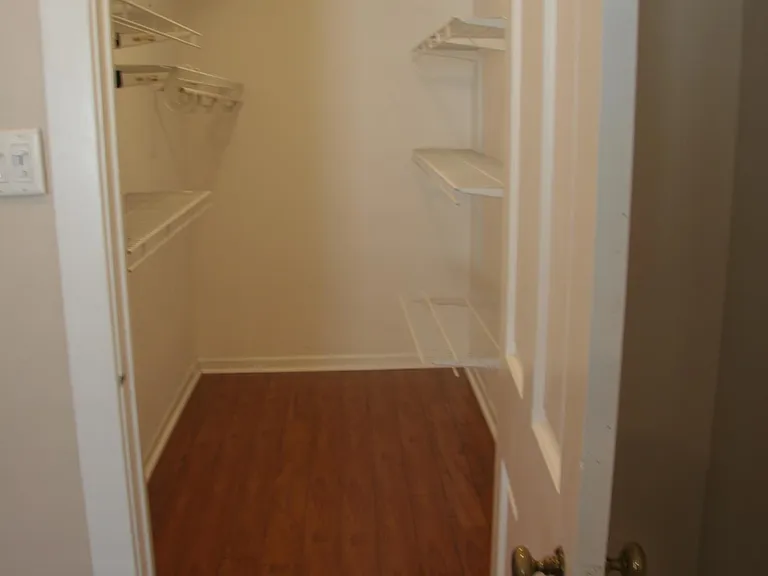 909 Mason Ln — Photo 21