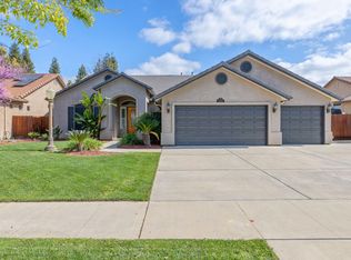 2316 N Carson Court, Visalia, CA 93291