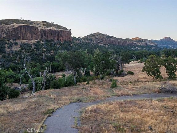 4th image of 2321 Honey Run Rd