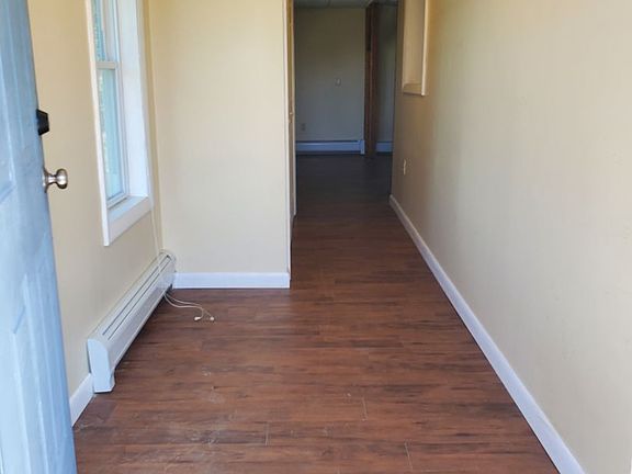 3rd image of 3865 Darling Hill Rd #1