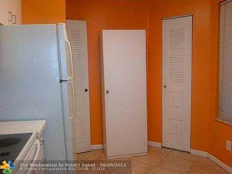 3rd image of 1024 Coral Club Dr #1024