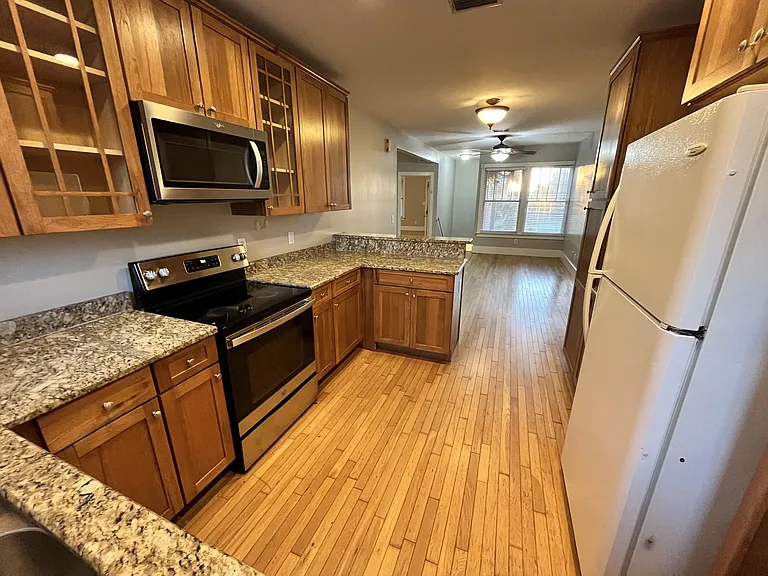 1721 Perry St #1 — Photo 39