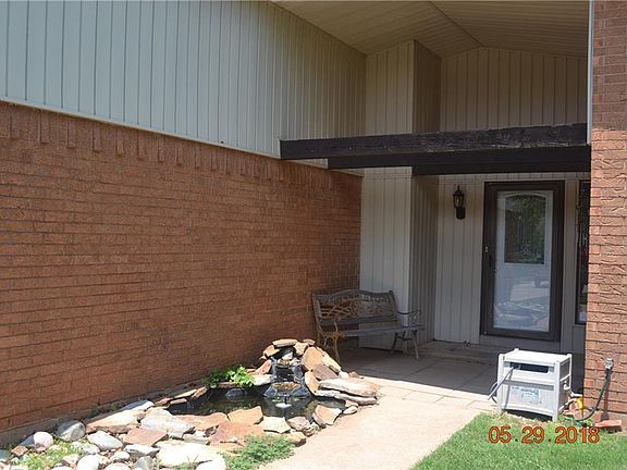 2nd image of 3413 Royalwood Cir