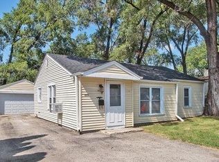 420 S Lake St, Mundelein, IL 60060