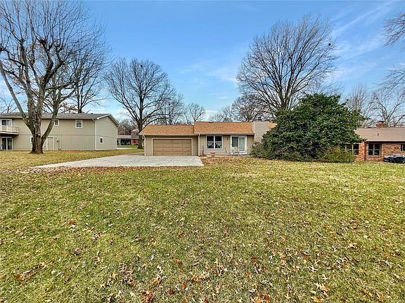 4th image of 2016 Ravenwood Dr