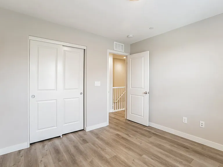7563 Bethel Cove Ct — Photo 12