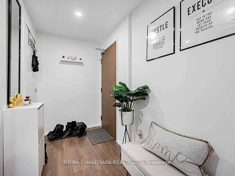 783 Bathurst St #227 — Photo 14