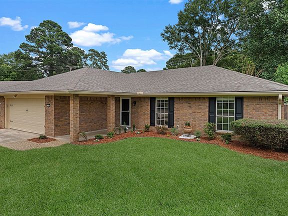 3rd image of 805 Dalisa Cir